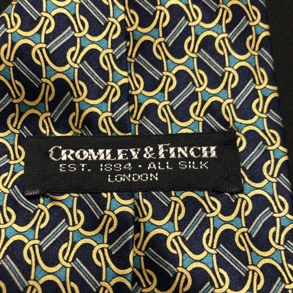 Vintage Cromley & Finch of London. 100% Handmade Silk Tie. Abstract Link Design - Picture 8 of 9